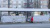 (VIDEO) Oraşul rus Belgorod, de lângă Ucraina, îşi consolidează măsurile de protecţie a populaţiei: saci de nisip şi ziduri de beton