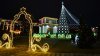 ( VIDEO) Atmosferă de poveste în Chişinău: luminiţe, decoraţiuni şi un târg de Crăciun. Impresiile chişinăuienilor: „E foarte original''