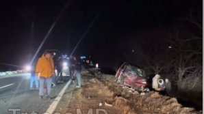 Un tânăr, VICTIMA unui accident grav, produs pe șoseaua Chișinău-Leușeni (IMAGINI de GROAZĂ)