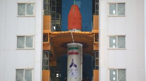 Iranul a lansat pentru prima dată simultan trei sateliţi