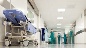 De la bal la spital! O persoană a ajuns la spital, după ce a fost rănită de focurile de artificii. Câţi moldoveni au avut nevoie de ajutor medical
