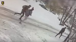 O tânără din Capitală, JEFUITĂ în plină stradă. Cine este şi ce riscă făptaşul VIDEO
