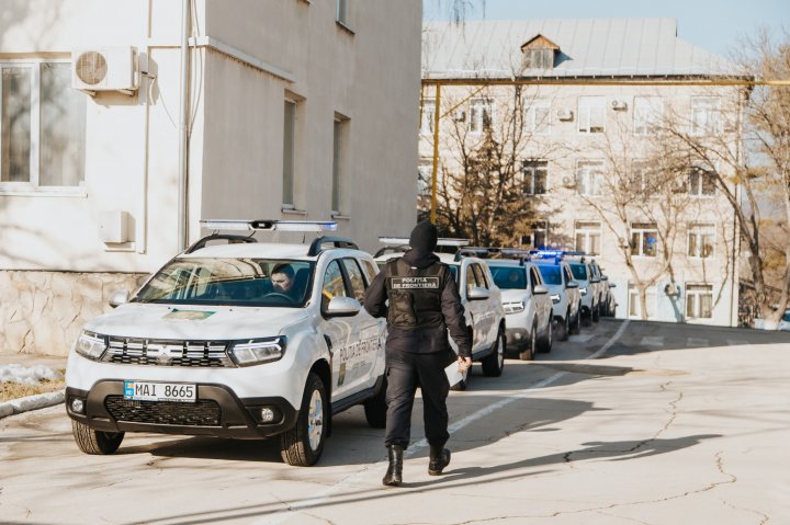 Poliţia de Frontieră, DOTATĂ cu 30 de automobile noi de serviciu (FOTO/VIDEO)