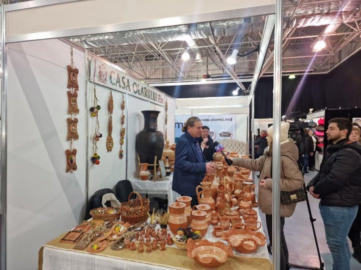 GALERIE FOTO: Ce pot vedea vizitatorii la expoziţia „Fabricat în Moldova”, deschisă astăzi la Moldexpo