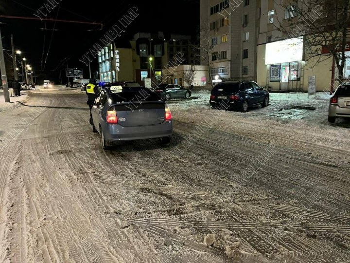 Clipe de groază pentru un copil de 8 ani. A fost lovit de un taxi (FOTO)