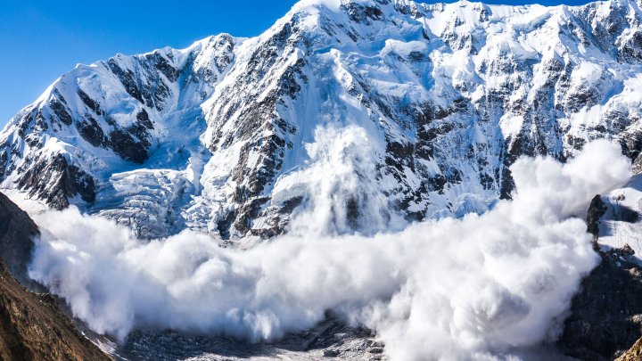 O mamă și fiul său au murit într-o avalanșă în Laponia finlandeză. Frigul extrem continuă să lovească țările nordice