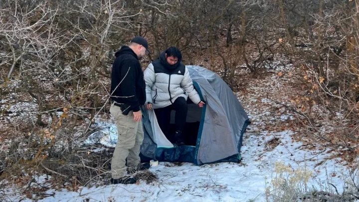 Un adolescent a fost găsit aproape înghețat, dar în viață, în SUA, după o „răpire cibernetică” (FOTO)