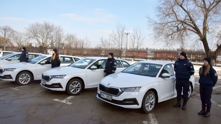 Automobile, sisteme inteligente ce urmează a fi montate în mașinile de patrulare şi echipament tehnic, donate IGP de către Ambasada Germaniei FOTO 