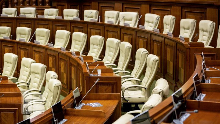 Chiulangiii din Parlament! Deputaţii care au înregistrat cele mai multe absenţe, la ședințele plenare ale Parlamentului în 2023