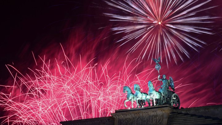 Cum a întâmpinat lumea 2024. Cele mai spectaculoase focuri de artificii (VIDEO/FOTO)