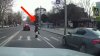 Şoferul care a fost la un pas să lovească o femeie  pe o trecere de pietoni din Capitală, identificat. Cine este şi ce riscă (VIDEO)