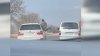 Tânăr din Transnistria, filmat lovind un microbuz cu numere ucrainene VIDEO
