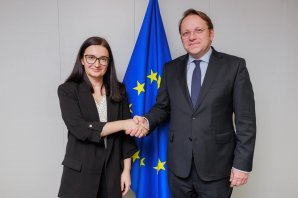 Vicepremierul Cristina Gherasimov, întâlnire cu Olivér Várhelyi, comisarul european pentru vecinătate și extindere. Discuţiile purtate