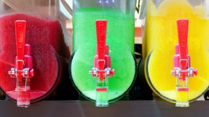 „Este norocoasă că încă este printre noi”. O fetiță de 3 ani a ajuns la spital, după ce a băut suc într-un parc de distracții