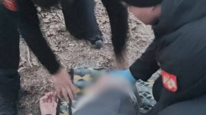 Se afla la sol în stare inconștientă. Un bărbat, SALVAT de carabinieri