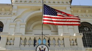 Incendiul de la Centrul de Informare şi Documentare NATO. Ambasada SUA la Chișinău condamnă un ,,act de violenţă''