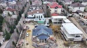 FOTO Noi detalii de la CNA privind perchezițiile într-un dosar de abuz de serviciu. Şantierul aflat în proces de construcții, cercetat minuţios