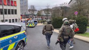 Mai mulţi elevi au fost răniţi într-un atac cu cuţitul la o şcoală din Germania. Un suspect, reţinut (VIDEO)