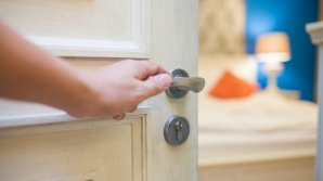 De ce ar trebui să dormi întotdeauna cu ușa dormitorului închisă? Este posibil să ai la dispoziție doar 3 minute