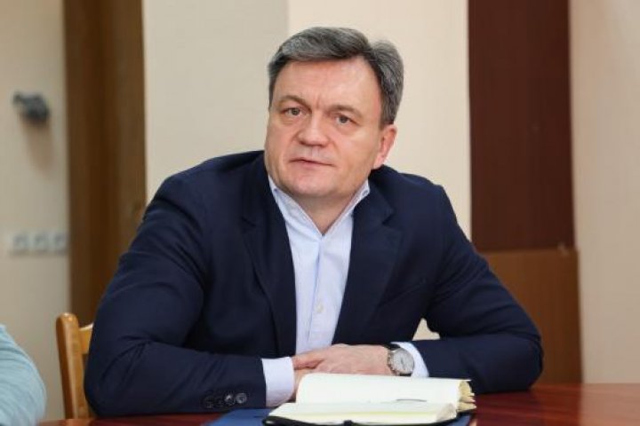 Premierul Dorin Recean s-a întâlnit cu agricultorii din Căuşeni:  „Vom continua să-i ajutăm țintit pe toți cei care au nevoie de suport” FOTO