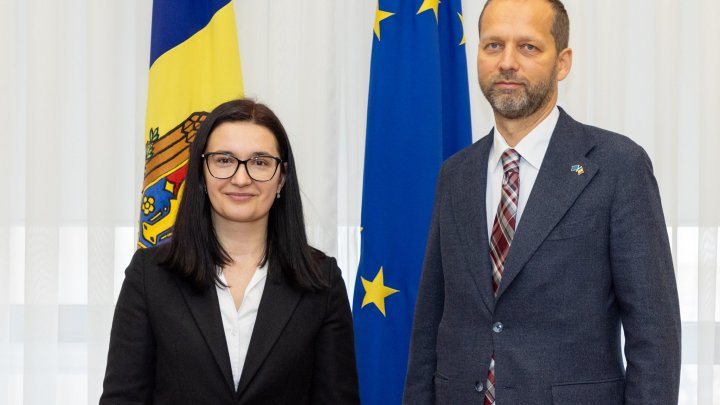 Viceprim-ministrul pentru integrare europeană, Cristina Gherasimov, întâlnire cu ambasadorul UE în Republica Moldova: ,,Continuăm să colaborăm strâns''