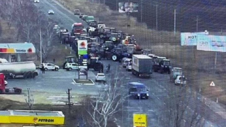 Agricultorii au deblocat traficul la vama Leușeni. Recomandările Poliţiei de Frontieră