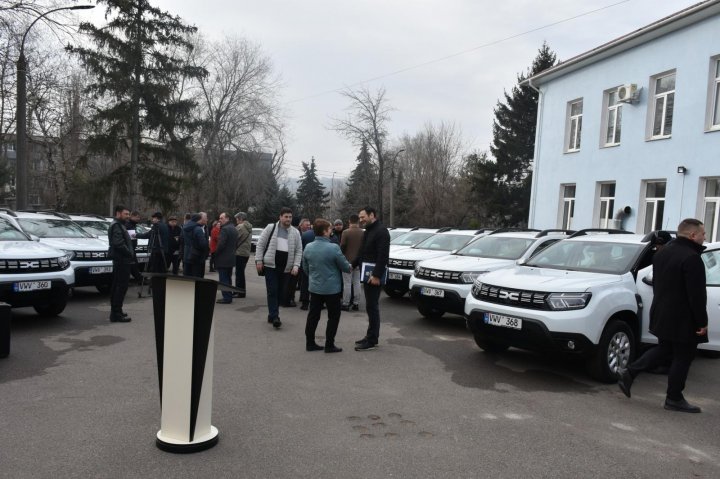 Subdiviziunile teritoriale ale ANSA au primit 35 de automobile noi (FOTO)