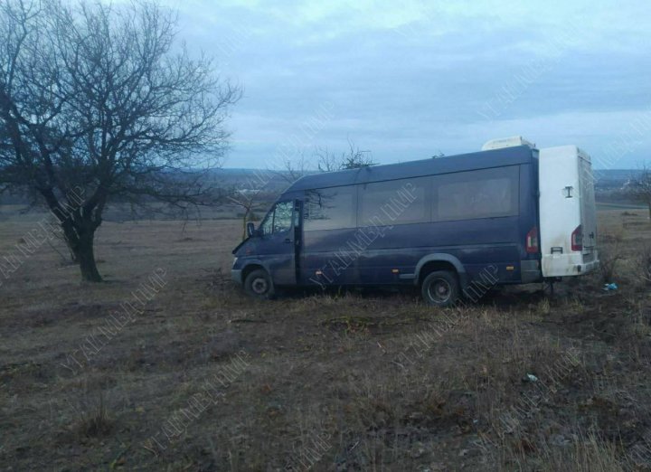 Accident VIOLENT. Un bărbat a ajuns la spital (FOTO)