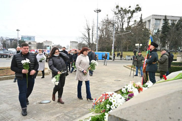 Eroii căzuţi în războiul din Afganistan, COMEMORAŢI la Chişinău (FOTO)