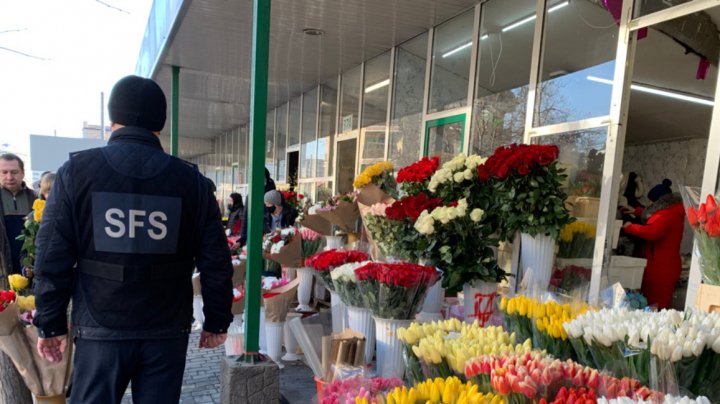 Serviciul Fiscal de Stat, cu ochii pe vânzătorii de flori şi contribuabili care activează în domeniul Horeca, pe 14 februarie