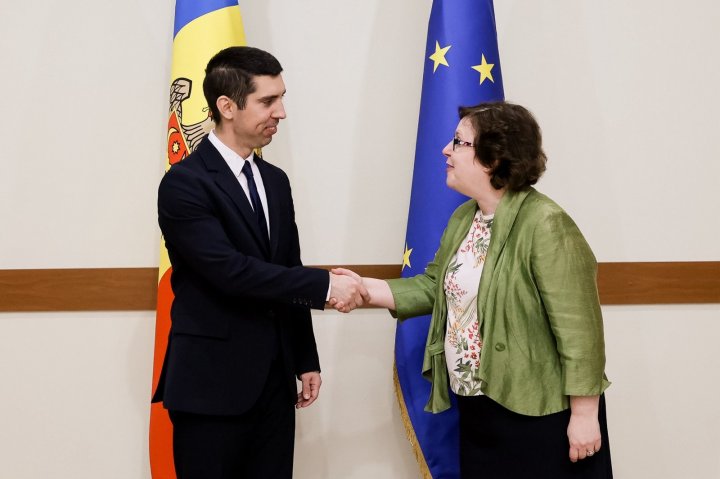 Şeful diplomaţiei moldoveneşti s-a întâlnit cu mai mulţi ambasadorii acreditați la Chișinău. Discuţiile purtate FOTO