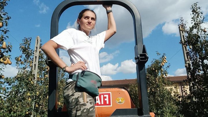 Povestea unei moldovence, agricultoare în Italia: „Nu este un sacrificiu să mă murdăresc cu pământ”