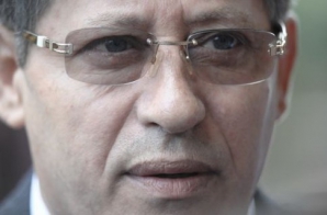 Михай Гимпу не согласен с намерением правительства запретить использование специальных номерных знаков на машинах госслужащих