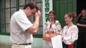 Лупу хочет "выпекать" дешевый хлеб для бедных