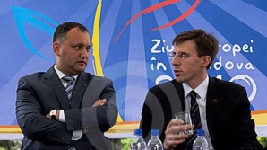 Предвыборная дуэль: Киртоакэ приглашает на очистные сооружения. Додон вызывает Киртоакэ на суд жителей