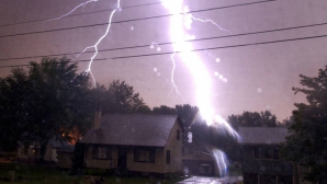 15-летнего подростка ударила молния 