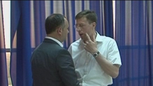 Додон и Киртоакэ на встрече с пользователями «Facebook» выясняли кто у кого и откуда