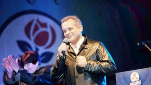 Плахотнюк считает, что Ефрим выступает от имени либо ПКРМ , либо ЛДПМ