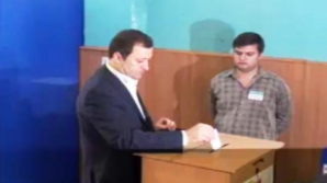 Филат после голосования: Дождусь закрытия избирательных участков, чтобы порадоваться