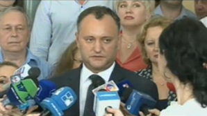 Додон и команда советников «взялись за работу» в мэрии