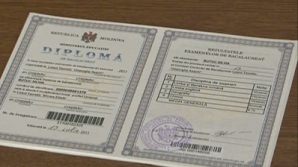 Политики и аналитики о гагаузских дипломах собственного образца: Они ничего не стоят, потому что выданы незаконно