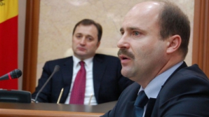 Лазэр Филату: Сокращение еще 20 сотрудников означает резать людей живьем. Филат: Я попросил бы быть осторожнее с понятиями