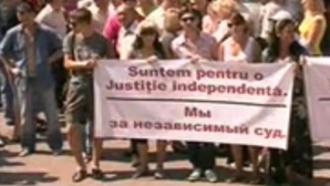 Сторонники ПКРМ протестуют у Бельцкой апелляционной палаты