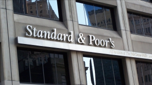 Глава рейтингового агентства, понизившего кредитный рейтинг США, уходит в отставку