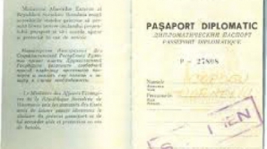 "Подписавшие Декларацию независимости не заслуживают дипломатических паспортов"