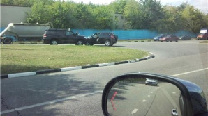 Водители трех машин с иностранными номерами пытались попасть в Молдову по фальшивым документам