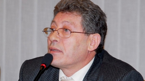 Гимпу обвиняет коммунистов: Убивали людей в собственных домах, насиловали женщин. Серп и молот их был полон крови