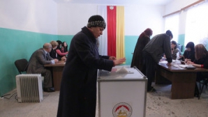 На выборы главы Южной Осетии пришли более 50 процентов граждан 