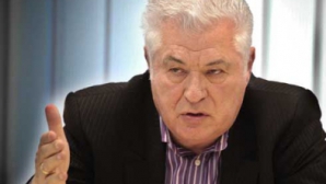 Коммунисты требуют отставок Ройбу и Шалару