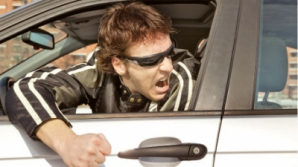 Водитель угрожал гранатой  сотруднику Рышканской полиции